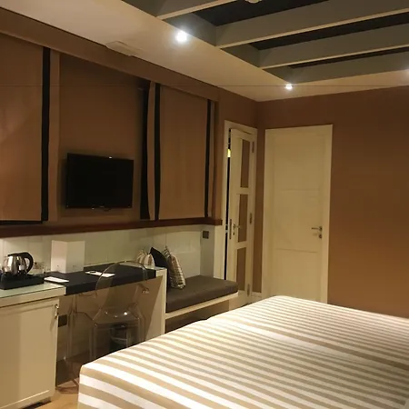 U232 Hotel 4*