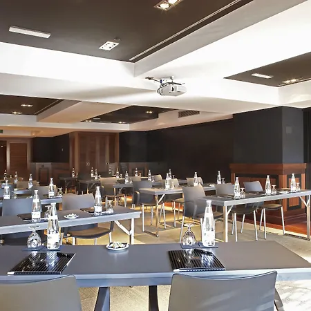 Hotel U232